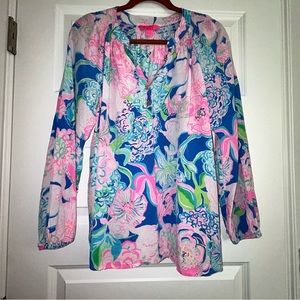 Lilly Pulitzer Silk Floral Print 1/4 Button Front Lightweight Blouse Top